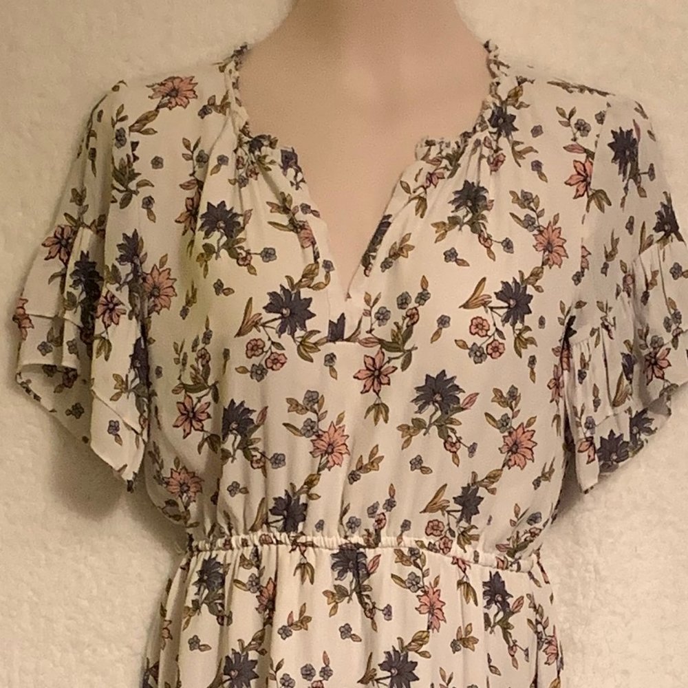 LOFT FLORAL DRESS SIZE SMALL